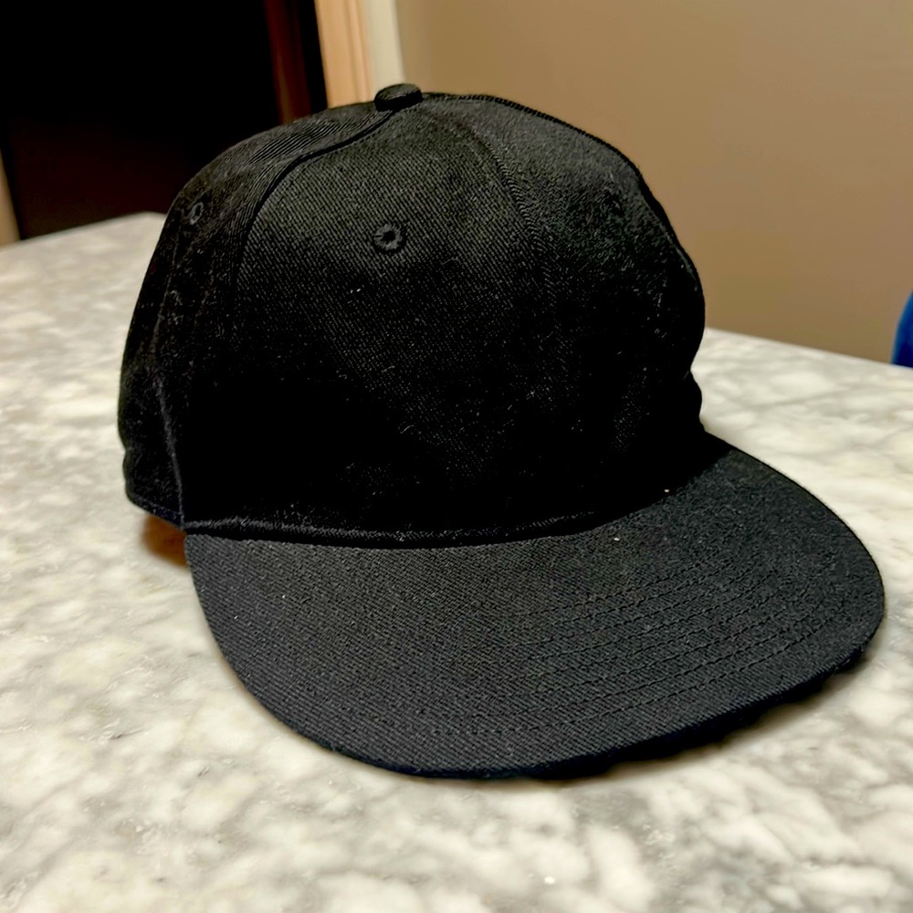 Rag and Bone Black Hat. Brand new never worn genuine leather strapback hat